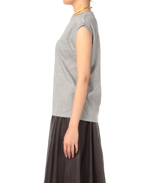 ESTNATION(エストネーション)の「ESTNATION / コットンスムースノースリーブTシャツ(Tシャツ/カットソー・レディース・ブラック/ネイビー/オフホワイト/キャメル/ダークブラウン/ライトグレー・FREE)」の18枚目の写真