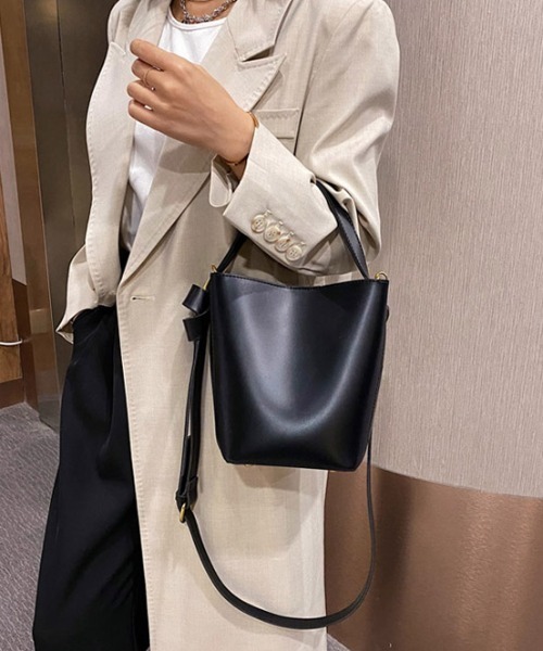 MKT(エムケーティー)の「バケット型ショルダーバッグ(ショルダーバッグ・レディース・ブラック/ダークブラウン/ブラウン/アイボリー・FREE)」の3枚目の写真