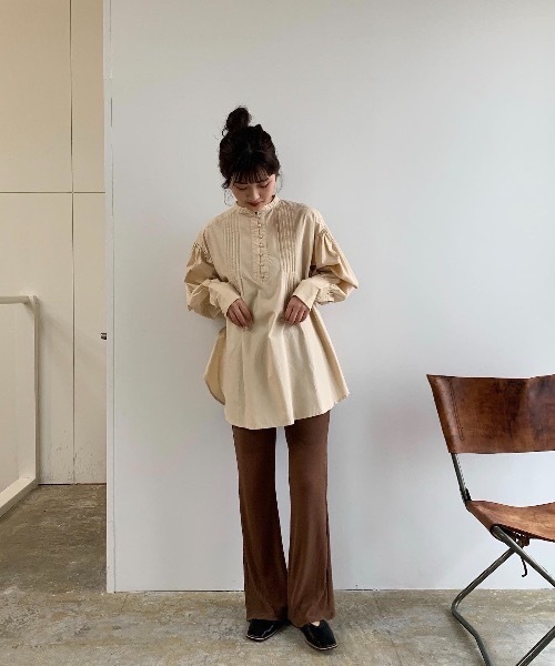 amiur blouse beige エミレ ブラウス ベージュ Amiur（エミレ）の「pin tuck blouse（シャツ/ブラウス）」 - WEAR