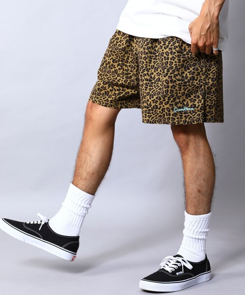 FREAK'S STORE（フリークスストア）の「WEB限定 GREENROOM×FREAK'S STORE/グリーンルーム 別注 ワイドイージーショーツ/セットアップ対応/レオパード柄（チノパンツ・メンズ・グリーン系その他/レオパード/ベージュ/ブラック/ブルー・SMALL/LARGE/MEDIUM）」の5枚目の写真