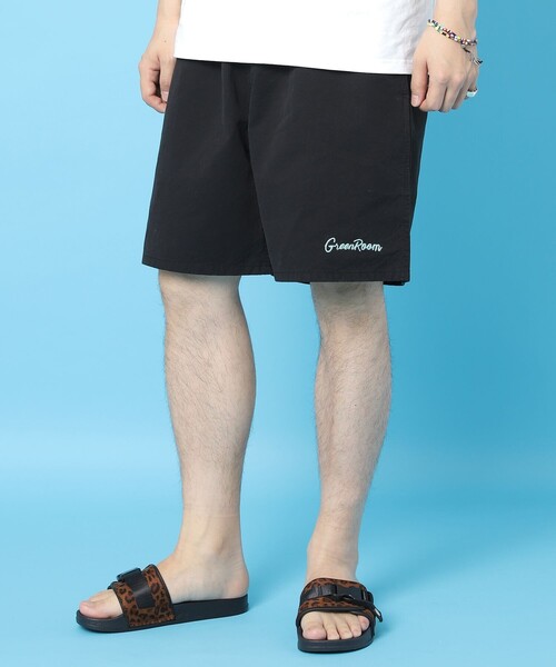 FREAK'S STORE（フリークスストア）の「WEB限定 GREENROOM×FREAK'S STORE/グリーンルーム 別注 ワイドイージーショーツ/セットアップ対応/レオパード柄（チノパンツ・メンズ・グリーン系その他/レオパード/ベージュ/ブラック/ブルー・SMALL/LARGE/MEDIUM）」の21枚目の写真