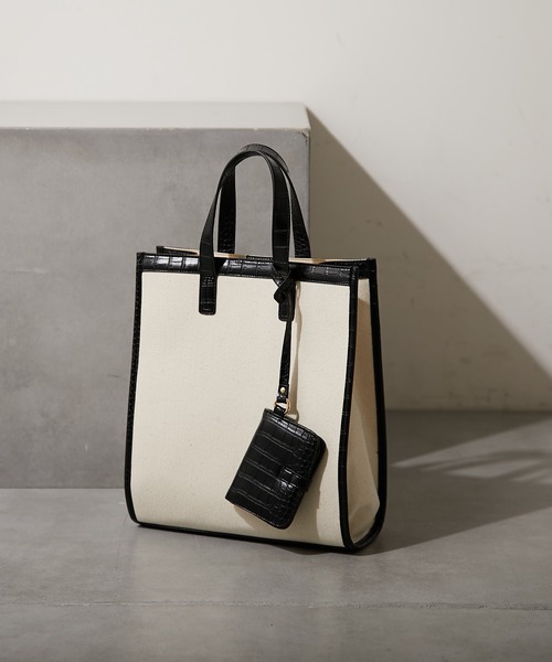 Chico（チコ）の「パスケース付パイピングスクエアトート（トートバッグ・レディース・ブラック/ブラウン/アイボリー・FREE）」の15枚目の写真