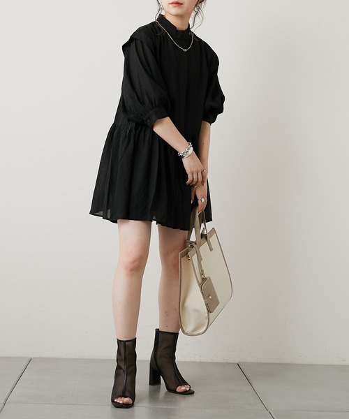 Chico（チコ）の「パスケース付パイピングスクエアトート（トートバッグ・レディース・ブラック/ブラウン/アイボリー・FREE）」の6枚目の写真