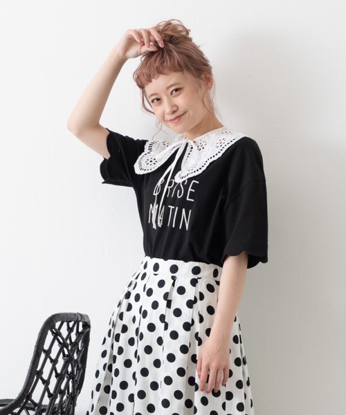 MERLOT(メルロー)の「スカラップスリーブプリントTee(Tシャツ/カットソー・レディース・オフホワイト/ブラック/ライトブルー・FREE)」の8枚目の写真