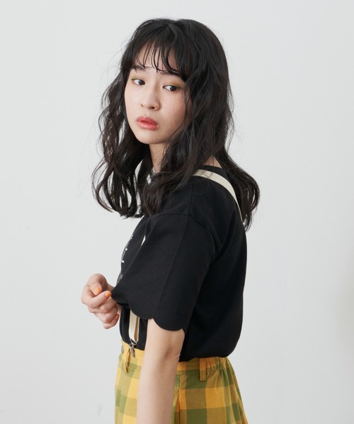 MERLOT(メルロー)の「スカラップスリーブプリントTee(Tシャツ/カットソー・レディース・オフホワイト/ブラック/ライトブルー・FREE)」の21枚目の写真