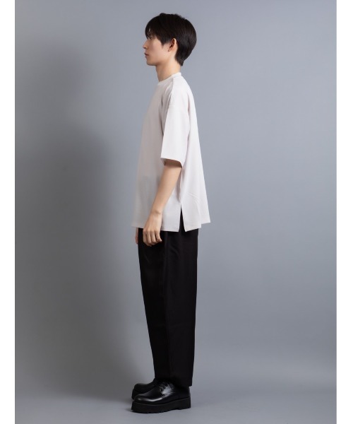 Beno(ビーノ)の「ストレッチ カットジョーゼット ワイドモックネック ルーズシルエット Tシャツ(Tシャツ/カットソー・メンズ・グレイッシュブルー/ブラック/ベージュ/グレー/ネイビー/ライトグレー/ブラウン/チャコールグレー・M/L/XL/S)」の16枚目の写真