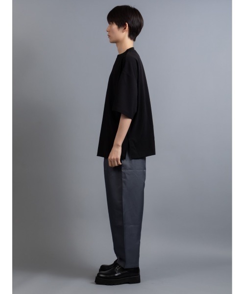 Beno(ビーノ)の「ストレッチ カットジョーゼット ワイドモックネック ルーズシルエット Tシャツ(Tシャツ/カットソー・メンズ・グレイッシュブルー/ブラック/ベージュ/グレー/ネイビー/ライトグレー/ブラウン/チャコールグレー・M/L/XL/S)」の10枚目の写真