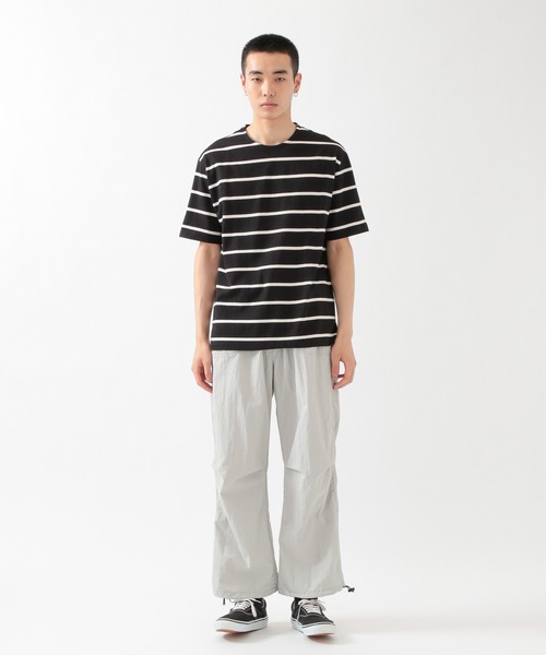 ALAND（エーランド）の「FILLUMINATE／B-Stripe Round TEE 2956938（Tシャツ/カットソー・メンズ・ブラック/アイボリー・LARGE/X-LARGE）」の9枚目の写真