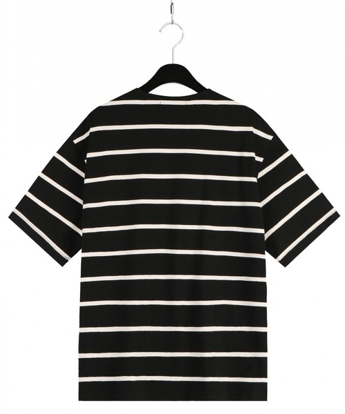 ALAND（エーランド）の「FILLUMINATE／B-Stripe Round TEE 2956938（Tシャツ/カットソー・メンズ・ブラック/アイボリー・LARGE/X-LARGE）」の4枚目の写真