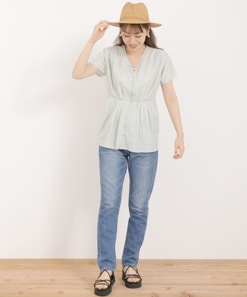 URBAN RESEARCH Sonny Label(アーバンリサーチサニーレーベル)の「Vネックタックブラウス(シャツ/ブラウス・レディース・ミント/ブラック/イエロー・FREE)」の12枚目の写真