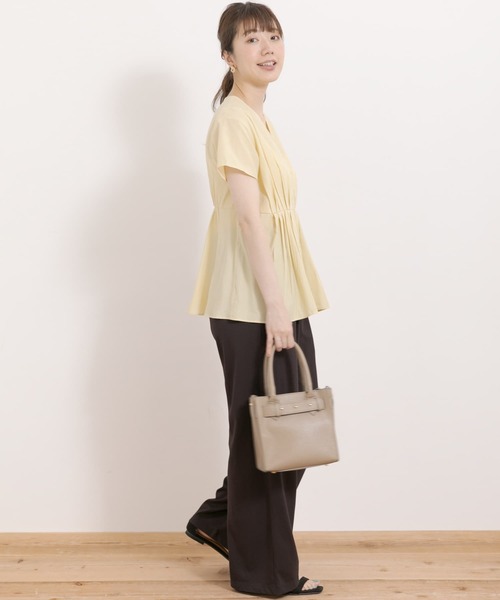 URBAN RESEARCH Sonny Label(アーバンリサーチサニーレーベル)の「Vネックタックブラウス(シャツ/ブラウス・レディース・ミント/ブラック/イエロー・FREE)」の6枚目の写真
