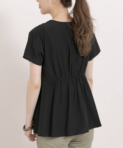 URBAN RESEARCH Sonny Label(アーバンリサーチサニーレーベル)の「Vネックタックブラウス(シャツ/ブラウス・レディース・ミント/ブラック/イエロー・FREE)」の4枚目の写真