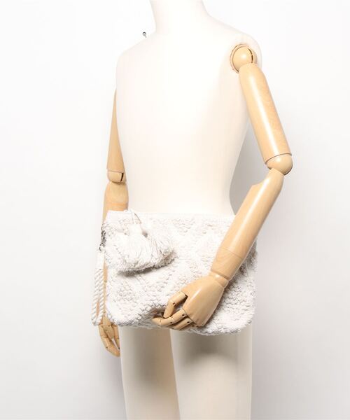 Jines（ジネス）の「ジャガードZIPクラッチBAG（クラッチバッグ・レディース・ホワイト・FREE）」の12枚目の写真