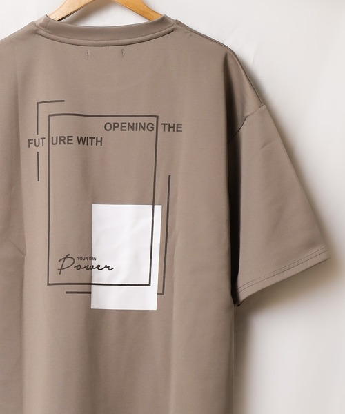 Pledge（プレッジ）の「/pledge/プリントBIGクルーネックTEE（Tシャツ/カットソー・レディース・ホワイト系その他/ブラック系その他/ベージュ系その他/ホワイト系その他2/ホワイト系その他3/ブラック系その他2/ブラック系その他3/ベージュ系その他2/ベージュ系その他3/ブルー系その他/ブルー系その他2/ブルー系その他3・LARGE/MEDIUM）」の9枚目の写真