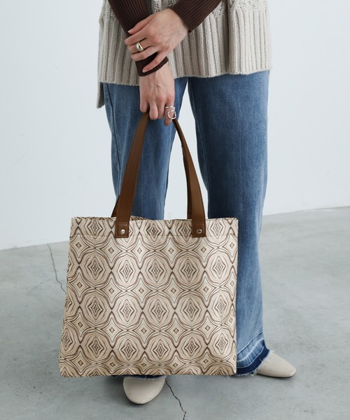 select MOCA（セレクトモカ）の「2021 AW ジャガードトートバッグ（トートバッグ・レディース・ダークブラウン/ベージュ・FREE）」の3枚目の写真