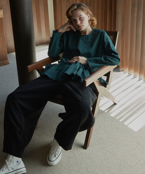 Libra Cue（リブラ キュー）の「メローフリルボリュームブラウス（シャツ/ブラウス・レディース・ダークグリーン/ブラウン/ブラック・FREE）」の16枚目の写真