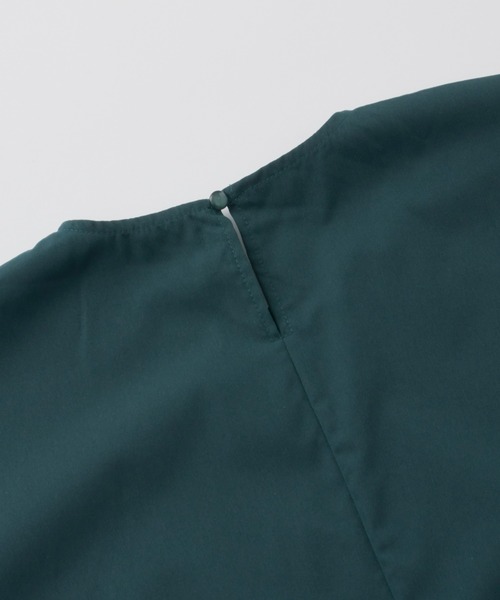 Libra Cue（リブラ キュー）の「メローフリルボリュームブラウス（シャツ/ブラウス・レディース・ダークグリーン/ブラウン/ブラック・FREE）」の13枚目の写真