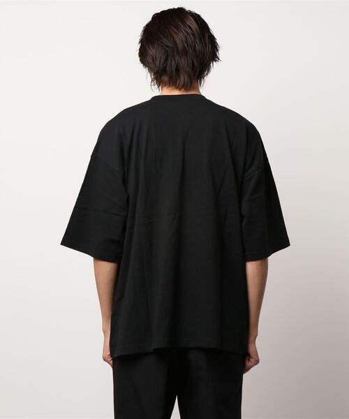 EDWIN（エドウィン）の「EDWIN BLACK ビッグフィット ロゴTシャツ 半袖 BIGFIT 1/2SLEEVE ブラック/グレー（Tシャツ/カットソー・メンズ・ライトブラック/ブラック・LARGE/X-LARGE/MEDIUM）」の19枚目の写真