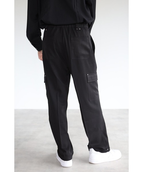 CREARE -LINO-(クレアーレリノ)の「センタープレス ワイドカーゴパンツ <セットアップ>(カーゴパンツ・メンズ・ブラック/グレー/カーキ・M/L)」の18枚目の写真