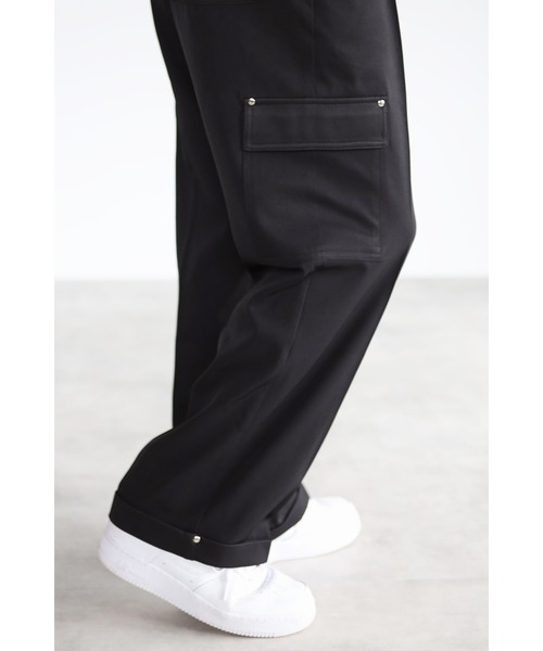 CREARE -LINO-(クレアーレリノ)の「センタープレス ワイドカーゴパンツ <セットアップ>(カーゴパンツ・メンズ・ブラック/グレー/カーキ・M/L)」の22枚目の写真