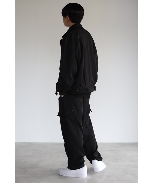 CREARE -LINO-(クレアーレリノ)の「センタープレス ワイドカーゴパンツ <セットアップ>(カーゴパンツ・メンズ・ブラック/グレー/カーキ・M/L)」の5枚目の写真