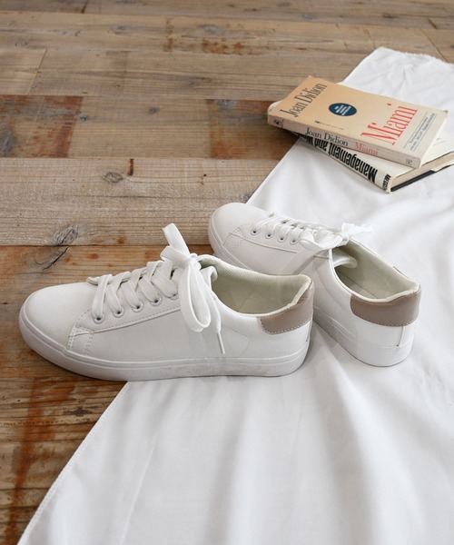 NOFALL（ノーフォール）の「レースアップローカットスニーカー（スニーカー・レディース・ホワイト×ネイビー/ホワイト/ホワイト系その他/ブラック・M/SS/3L/LL/S/L）」の3枚目の写真