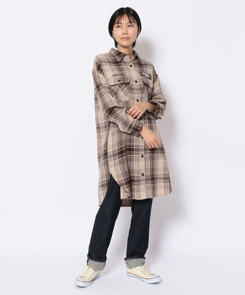 AVIREX（アヴィレックス）の「チェックシャツワンピース ハリケーンハンタース/ CHECK SHIRT ONEPIECE HURRICAINE HUNTERS（シャツワンピース・レディース・ベージュ/レッド/ブルー・FREE）」の4枚目の写真