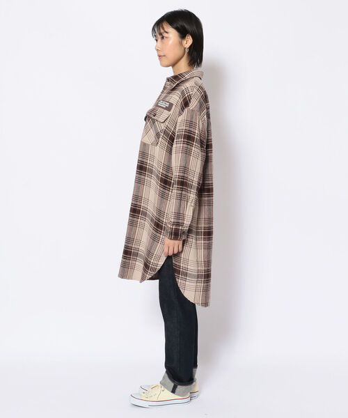 AVIREX（アヴィレックス）の「チェックシャツワンピース ハリケーンハンタース/ CHECK SHIRT ONEPIECE HURRICAINE HUNTERS（シャツワンピース・レディース・ベージュ/レッド/ブルー・FREE）」の5枚目の写真