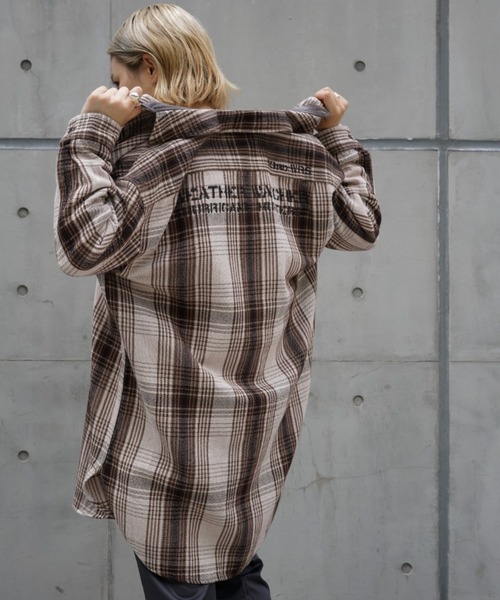 AVIREX（アヴィレックス）の「チェックシャツワンピース ハリケーンハンタース/ CHECK SHIRT ONEPIECE HURRICAINE HUNTERS（シャツワンピース・レディース・ベージュ/レッド/ブルー・FREE）」の18枚目の写真