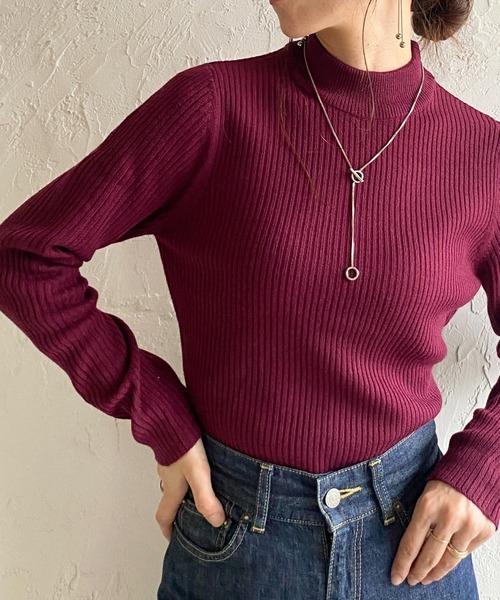 She's Closet（シーズクローゼット）の「プチハイネックタイト長袖リブニットプルオーバートップス（ニット/セーター・レディース・ブラック/ベージュ/グレー/オフホワイト/アイボリー/モカ/ダークパープル/パープル/ミント/テラコッタ/ブルー/マスタード/グレイッシュベージュ/スモークピンク/グリーン/ボルドー・M/L）」の16枚目の写真