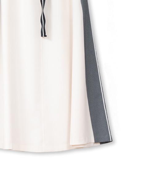 La SRIC(ラスリック)の「La SRIC / サイドラインフレアSK(スカート・レディース・グレー/アイボリー・38)」の12枚目の写真