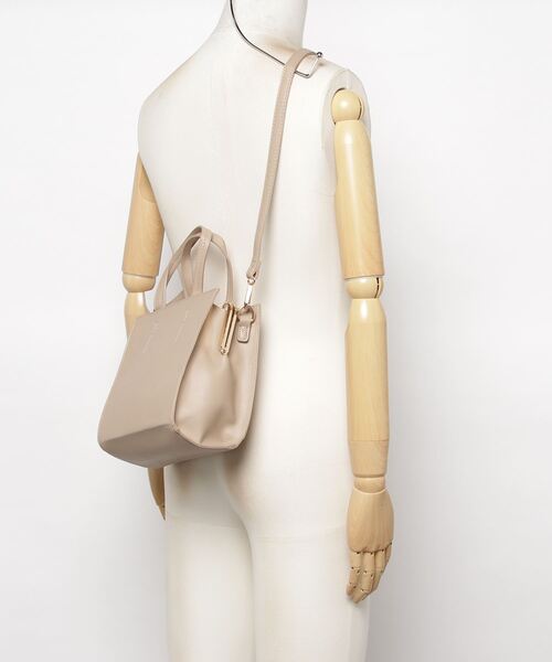 E.TOKYO（イートーキョー）の「E.TOKYO /がま口2WAYBAG [ミルラ] (331908)（ショルダーバッグ・レディース・ホワイト/ブラック/ベージュ/ブラウン/ブラック系その他/ブラウン系その他・FREE）」の10枚目の写真