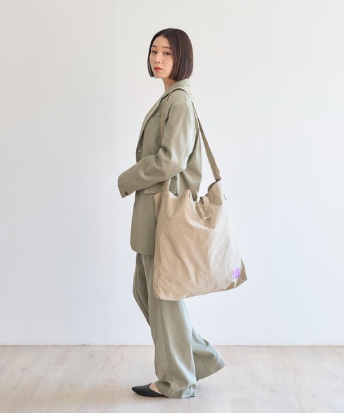 PR01.(ピーアールワン)の「「N/ordinary」CRUMPLE 3WAY SHOULDER BAG (BIG)(ショルダーバッグ・メンズ・ブラック/ベージュ/パープル/カーキ/イエロー/レオパード・FREE)」の18枚目の写真