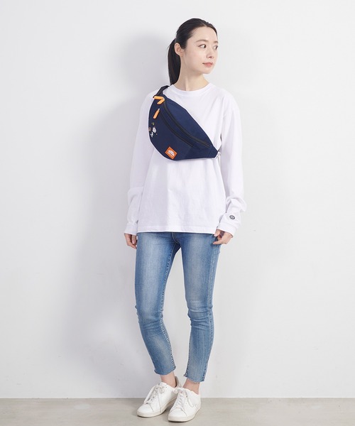 ellesse（エレッセ）の「【エレッセ×スヌーピー】スヌーピーコラボ コーデュロイ ウエストバッグ（ボディバッグ/ウエストポーチ・レディース・ネイビー/ブラック/ベージュ/ブラウン・FREE）」の12枚目の写真