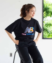 NB Athletics アンプリファイドロゴTシャツ