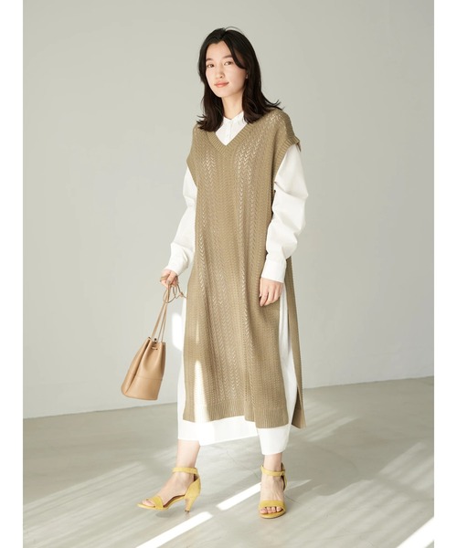 earth music&ecology（アースミュージックアンドエコロジー）の「SET2点透かし編ニットジレ＋シャツワンピース＊（ワンピース・レディース・ブラック/オフホワイト/カーキ・FREE）」の6枚目の写真