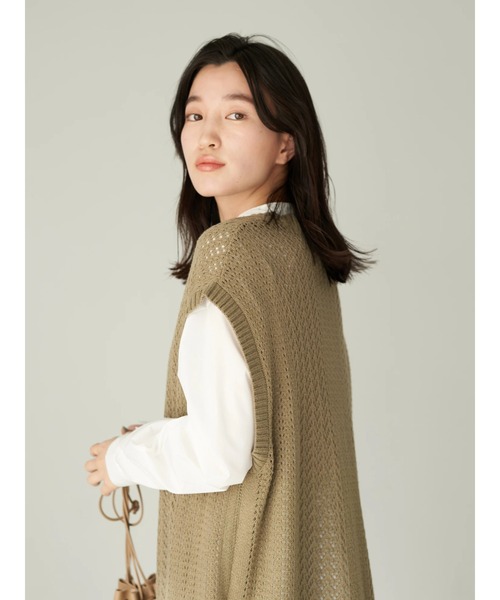 earth music&ecology（アースミュージックアンドエコロジー）の「SET2点透かし編ニットジレ＋シャツワンピース＊（ワンピース・レディース・ブラック/オフホワイト/カーキ・FREE）」の12枚目の写真