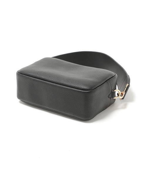 mysty woman（ミスティウーマン）の「太ベルトショルダーバッグ 273227（ショルダーバッグ・レディース・アイボリー/ブラック/ピンク・FREE）」の21枚目の写真