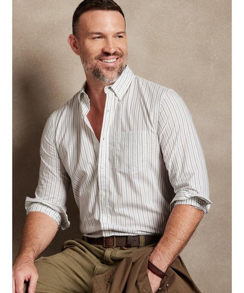 BANANA REPUBLIC FACTORY STORE（バナナリパブリック ファクトリーストア）の「BANANA REPUBLIC FACTORY STORE　　アンタックシャツ（シャツ/ブラウス・メンズ・ブラウン/オレンジ/ホワイト/ホワイト系その他/イエロー系その他/イエロー/ブルー/マルチ/ホワイト系その他2/ネイビー/ピンク/ブルー系その他/ブラック/ブルー系その他2/ブラック系その他/レッド/ブルー系その他3/ブラウン系その他2/その他/ブラウン系その他/ブルー系その他4/グレー/レッド系その他/ブラック系その他2/ブルー系その他5/オリーブ/ブルー系その他6/ストライプ/ブラック系その他3/その他1/アイボリー/ブラウン系その他3/チェック/パープル系その他/ホワイト系その他3・XL/L/M/S）」の4枚目の写真