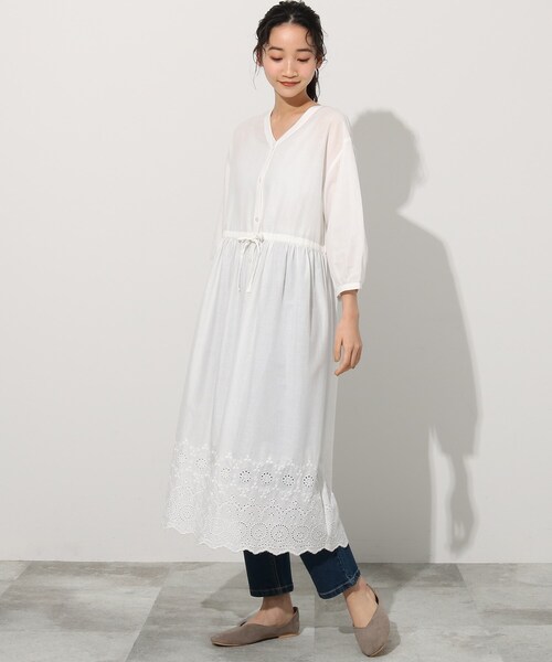 Cutie Blonde(キューティーブロンド)の「◆【洗える/インド綿】ウエストゴム裾刺繍ワンピース(ワンピース・レディース・ブラック/オフホワイト/ライトベージュ/マスタード・00)」の20枚目の写真