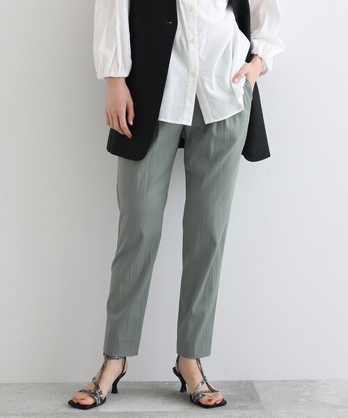 INDIVI(インディヴィ)の「◆【褒められパンツ/洗える】タックテーパードパンツ(その他パンツ・レディース・ブラック/オリーブ/チャコールグレー/ダークグリーン/レッド系1/ホワイト系/ライトブルー/ベビーピンク/ブラウン系その他/カーキ系3/ブルー系5・40/38/36/03/05/12/15 /13/17/19/42/34)」の7枚目の写真