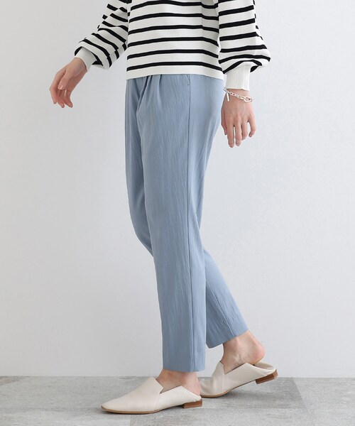 INDIVI(インディヴィ)の「◆【褒められパンツ/洗える】タックテーパードパンツ(その他パンツ・レディース・ブラック/オリーブ/チャコールグレー/ダークグリーン/レッド系1/ホワイト系/ライトブルー/ベビーピンク/ブラウン系その他/カーキ系3/ブルー系5・40/38/36/03/05/12/15 /13/17/19/42/34)」の14枚目の写真