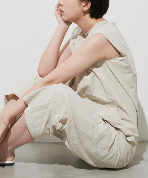 Aunt Marie's（アントマリーズ）の「ショルダータックノースリオールインワン【WEB限定アイテム】（つなぎ/オールインワン・レディース・ブラック/アイボリー・FREE）」の16枚目の写真