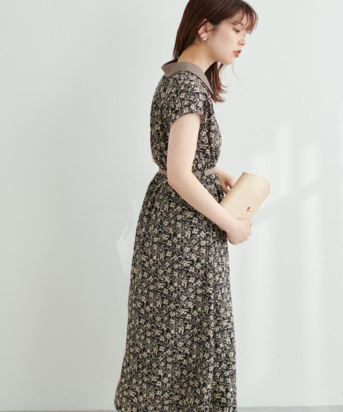 natural couture(ナチュラルクチュール)の「WEB限定カラー有り/大好評!リバイバルアイテム 襟付きレトロワンピース(ワンピース・レディース・ブラウン/その他1/その他2/ブラック系/ブルー系/その他3・FREE)」の7枚目の写真