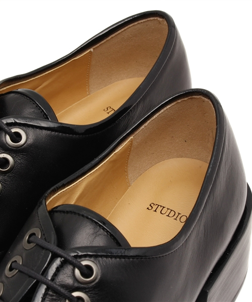 STUDIOUS（ステュディオス）の「レースアップドレスシューズ（ローファー・レディース・ブラック/ホワイト・LARGE/SMALL/MEDIUM）」の8枚目の写真
