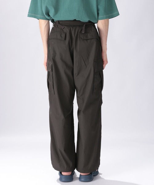 niko and...(ニコアンド)の「サマーライトカーゴパンツ(カーゴパンツ・メンズ・ベージュ/カーキ/チャコール・MEDIUM/LARGE)」の10枚目の写真