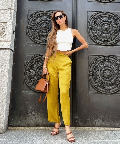 esutoreja(エストレジャ)の「ヴィンテージサテンパンツ(その他パンツ・レディース・ブラック/イエロー/ブルー/モカ・FREE)」の7枚目の写真