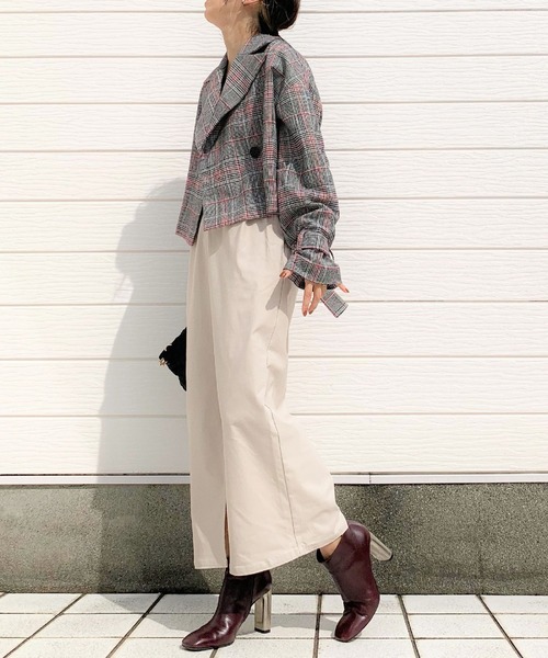 Q（キュー）の「ストレッチロングスカート（スカート・レディース・グレイッシュベージュ/パープル・MEDIUM）」の10枚目の写真