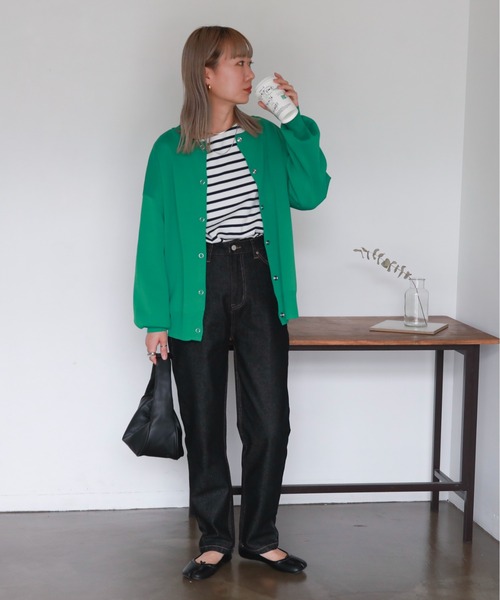 feepur（フェピュール）の「【ハンドウォッシャブル】２wayライトウェイトカラーカーディガン（カーディガン/ボレロ・レディース・ブラック/グリーン/レッド/パープル/オフホワイト/ピンク・MEDIUM）」の13枚目の写真