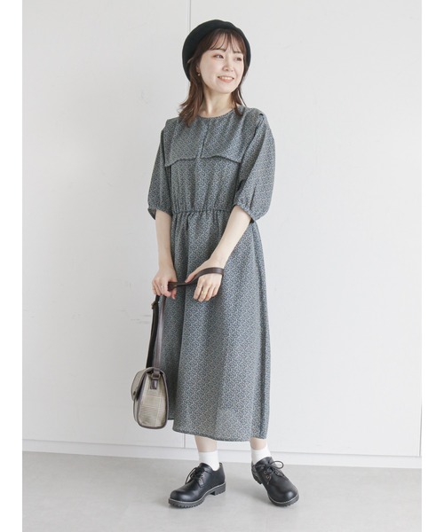 ehka sopo（エヘカソポ）の「小花柄スクエアカラーワンピース（ワンピース・レディース・ブラック/グリーン/キナリ・ﾌﾘ-）」の10枚目の写真